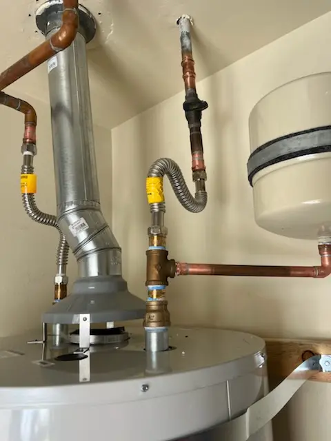 Water heater installation and plumbing repair in Braggville Station